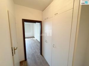 Pronájem bytu 1+1, Praha - Hloubětín, Kukelská, 43 m2