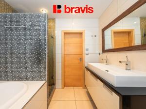 Prodej bytu 3+kk, Brno, Jezerůvky, 82 m2