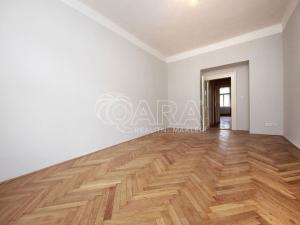 Pronájem kanceláře, Praha, Kořenského, 124 m2