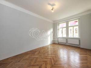 Pronájem kanceláře, Praha, Kořenského, 124 m2