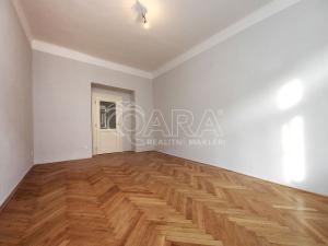 Pronájem kanceláře, Praha, Kořenského, 124 m2
