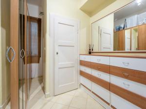 Pronájem bytu 1+1, Praha - Vinohrady, Kouřimská, 53 m2
