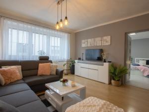 Prodej rodinného domu, Hulín, nám. Míru, 221 m2
