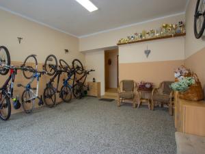 Prodej rodinného domu, Hulín, nám. Míru, 221 m2
