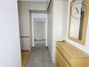 Pronájem bytu 2+1, Jindřichův Hradec, sídliště Vajgar, 55 m2
