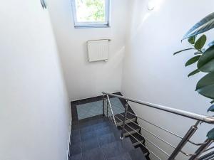 Prodej rodinného domu, Praha - Újezd nad Lesy, Novosibřinská, 270 m2