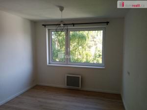Pronájem bytu 2+kk, Děčín - Děčín III-Staré Město, Zelená, 32 m2