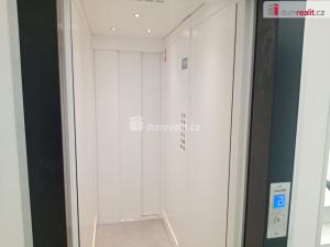 Pronájem bytu 2+kk, Děčín - Děčín III-Staré Město, Zelená, 32 m2