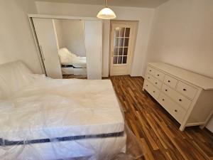 Pronájem bytu 2+kk, Praha - Žižkov, Čajkovského, 58 m2