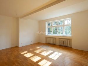 Pronájem bytu 4+1, Praha - Smíchov, 225 m2