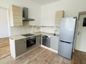 Pronájem bytu 2+kk, Hradec Králové, Střelecká, 52 m2