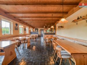 Prodej restaurace, Luby, Družstevní, 132 m2