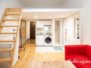 Pronájem bytu 1+kk, Praha - Vršovice, Na spojce, 18 m2
