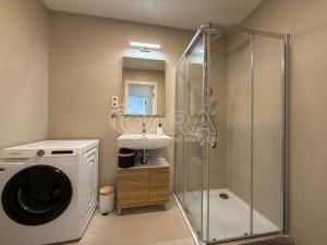 Pronájem bytu 2+kk, Praha, Armády, 65 m2