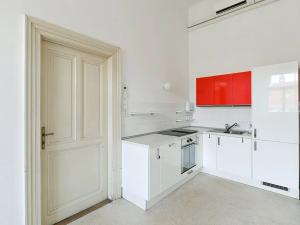 Pronájem bytu 3+1, Praha - Nové Město, Senovážné náměstí, 90 m2