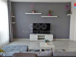 Pronájem bytu 2+kk, Praha - Třeboradice, Špeciánova, 60 m2