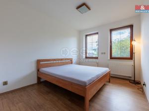 Prodej rodinného domu, Nová Role - Mezirolí, 221 m2