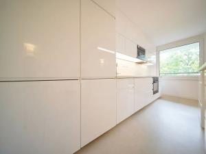 Pronájem bytu 2+kk, Praha - Vokovice, K Červenému vrchu, 60 m2