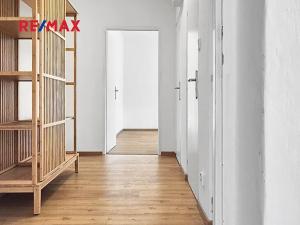 Pronájem bytu 2+1, Praha - Záběhlice, Přesličková, 53 m2