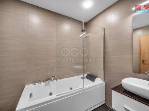 Prodej bytu 2+kk, Pardubice, Na Spravedlnosti, 67 m2