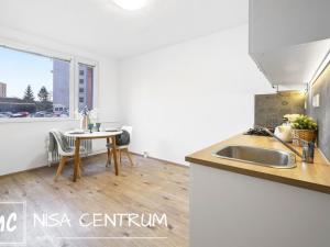 Pronájem bytu 2+kk, Jablonec nad Nisou, Spojovací, 36 m2