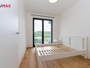 Pronájem bytu 2+kk, Praha - Modřany, Československého exilu, 45 m2