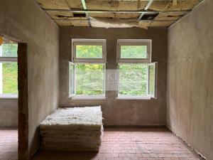 Prodej půdního prostoru, Karlovy Vary, Sadová, 150 m2