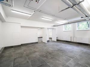 Pronájem ordinace, Praha - Kobylisy, Bergerova, 105 m2