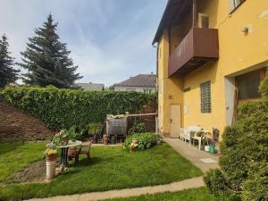Prodej rodinného domu, Poběžovice, náměstí Míru, 220 m2
