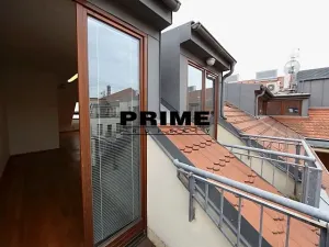 Pronájem bytu 3+1, Praha - Smíchov, Štefánikova, 129 m2
