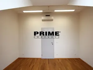 Pronájem bytu 3+1, Praha - Smíchov, Štefánikova, 129 m2