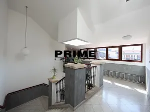 Pronájem bytu 3+1, Praha - Smíchov, Štefánikova, 129 m2