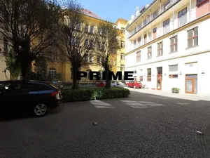 Pronájem bytu 3+1, Praha - Smíchov, Štefánikova, 129 m2