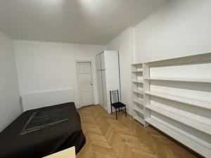 Pronájem bytu 2+1, Praha - Žižkov, Vinohradská, 35 m2