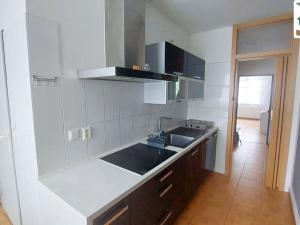 Pronájem bytu 3+1, Cheb, Čapkova, 76 m2