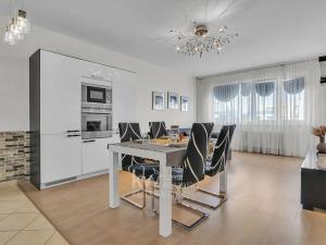 Prodej bytu 2+kk, Praha - Letňany, Chlebovická, 58 m2
