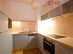 Pronájem bytu 3+kk, Praha - Smíchov, Švédská, 96 m2