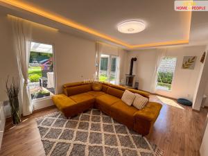 Prodej rodinného domu, Bašť, Za Dvorem, 105 m2
