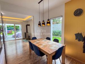 Prodej rodinného domu, Bašť, Za Dvorem, 105 m2