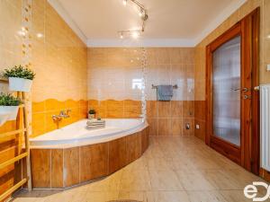 Prodej rodinného domu, Jemnice, Velká brána, 150 m2