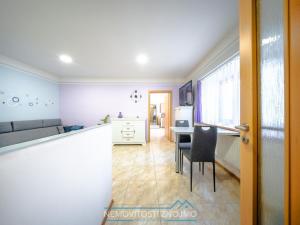 Pronájem bytu 2+kk, Znojmo, Velká Mikulášská, 52 m2