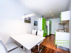 Prodej bytu 3+kk, Praha - Stodůlky, Hostinského, 66 m2