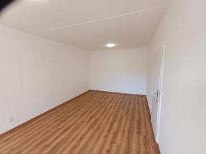 Pronájem bytu 2+kk, Hradec Králové, Václavkova, 51 m2