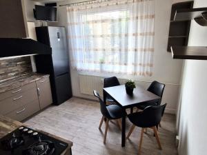 Prodej bytu 3+1, Ostrov, Lidická, 84 m2
