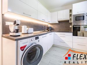 Pronájem bytu 2+1, Ostrava, Svazácká, 56 m2