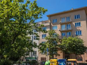 Pronájem bytu 2+1, Praha - Vinohrady, Hollarovo náměstí, 77 m2