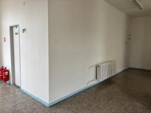 Pronájem skladu, Brno, Hněvkovského, 27 m2