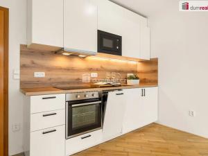 Pronájem bytu 1+kk, Praha - Strašnice, Počernická, 33 m2