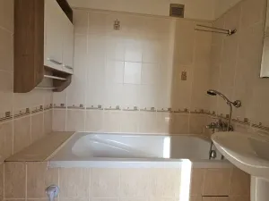 Prodej bytu 3+1, Hodonín, nám. Osvobození, 69 m2