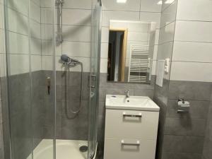 Pronájem bytu 3+1, Razová, 72 m2